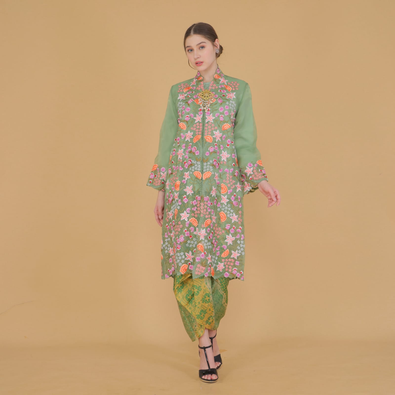kebaya orz taman bunga